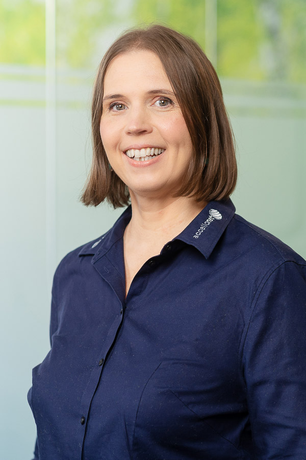 Portrait von Adrienn Cserno, Prokuristin | GBL Industrie bei accellonet GmbH